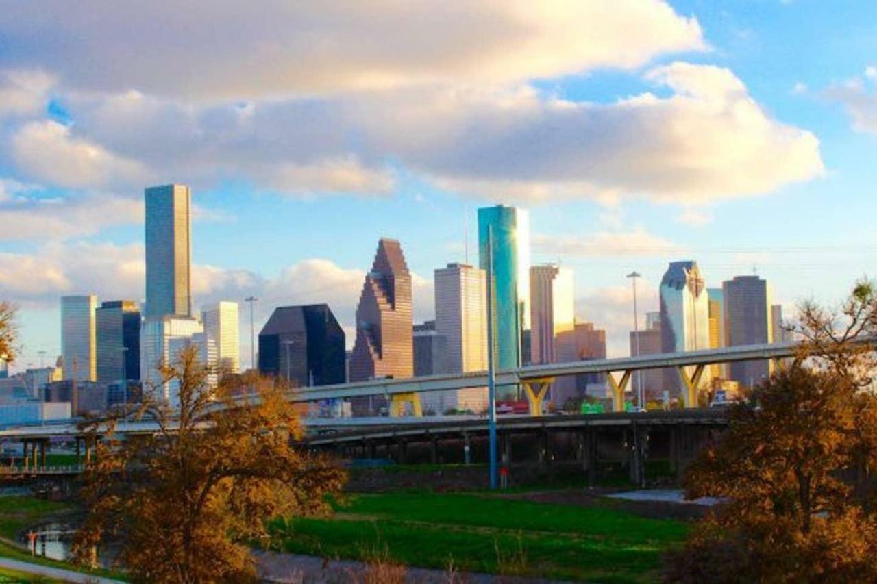 Cozy Home Near Med Center, Nrg, Galleria & Dtown Houston Buitenkant foto